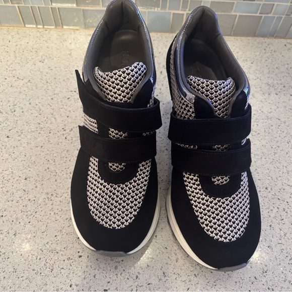 Sneex Black and off-White metallic pewter Women's Heels - Picture 8 of 9